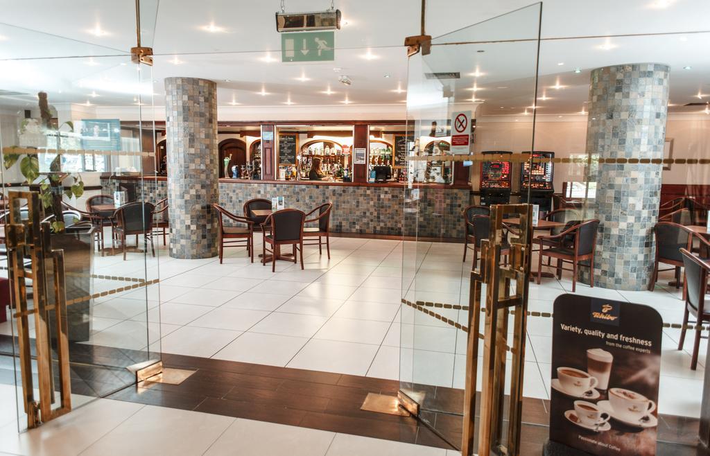 Muthu Glasgow River Hotel Эрскин Экстерьер фото