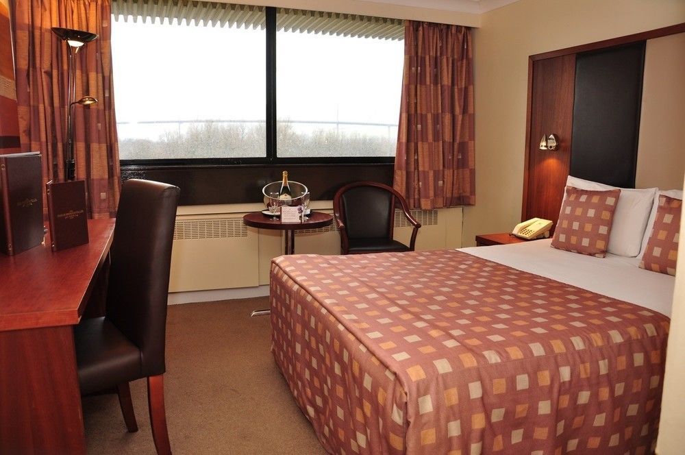 Muthu Glasgow River Hotel Эрскин Экстерьер фото